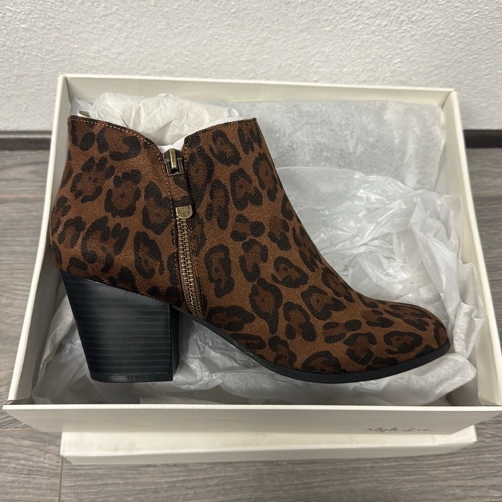 Style & Co. Women's Brown Leopard Print Suede Ankle Boot NWT - Picture 4 of 5
